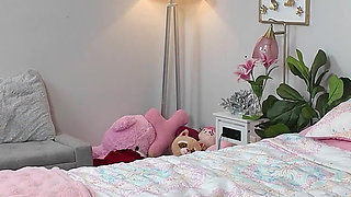 Puffy Tit Babe Can Make a Mess Bts - Scarlette Moon