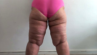 Stepmother Invites Gym Trainer Instructor for Hot Oil Body Rub Naked After Gym Close up