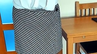 Hookup amateur mature masturbation in hotel room