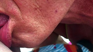 Pulled amateurs close up car sex