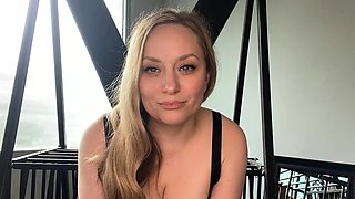 Watch this fetish booty hoe toying her big sexy ass