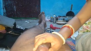 Jonha Khablee Hot Indian Stepsister Handjob & Cumshot Masturbation in Hindi