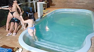 Caught in the Act! Two Brunettes Caught Masturbating in the Condos Pool
