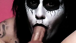 Black Metal Goth Deepthroats so Good That She Gets Two Throatpies
