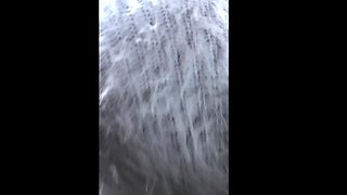 遅延大混雑挿入不可で手コキ搾精。逝きなが