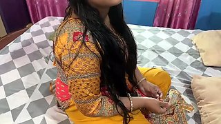 Desi Bhabhi Junaid Fucks Hard in Doggy - Big Ass Moaning & Real Orgasm