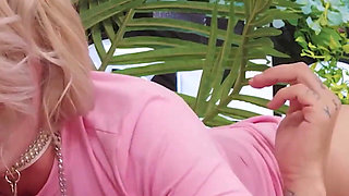Nichole Nichols Likes to Suck Bryan Gozzling's Ass & Cock!