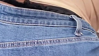 Farting Fat Booty MILF in Jeans