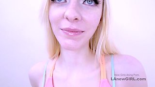 New Blondie gets Humped Trying to Switch her Career