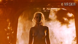 Fire can't hurt Khaleesi and that smoking hot beauty loves being naked