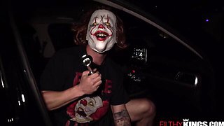 Flattering Filthy Kings - babe scene - Filthy Kings