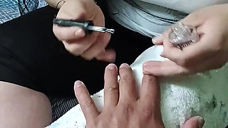 I Can't Oppose Touching the Manicurist's Tits