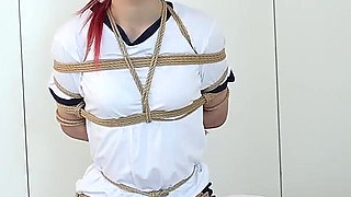 Girlfriend Restrains and Punishes the Game: Keep Squatting, and if You Fail, Get Spanked