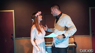 Danny Mountain's Sizzling Passion in a Wild Stage Night