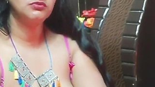 Bra Panty Wali Meri Padoshan Ko Garam Kiya