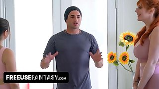 Hot yoga teacher helps sensual mummies with cunny stretching