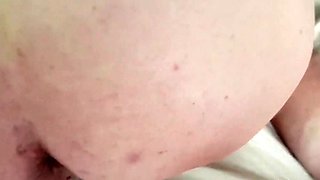 Skitne-snakende norsk kone suger min store kuk