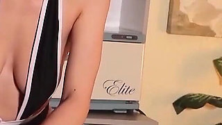 Summer Renee Deep Tissue Erotic Massage