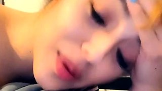 Hot amateur webcam teen masturbates for their fans