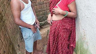 Indian Hot House Maid Fucked Hard By Owner - Desi Aunty Outdoor Sex