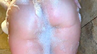 Big Cock Blowjob in Bathroom with Cumshot Reward