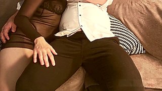 Quick handjob session with Noface-Pawg