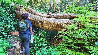 MILF Gets Her Pussy Eaten and Fucked at the River