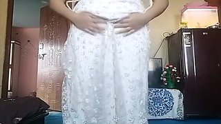 Indian chick Squirting