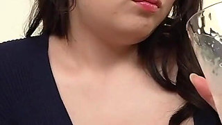 Aihou Suzune - the Boss's Wife Teases Flashing Her Massive Cleavage