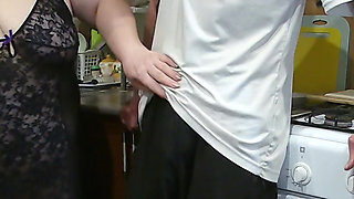 My girlfriend has a portion of delicious cum for breakfast