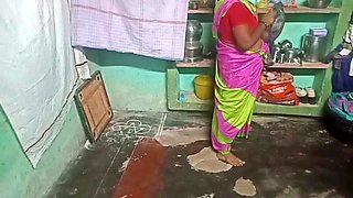 Desi Aunty Home Cleaning Sex with His House Owner