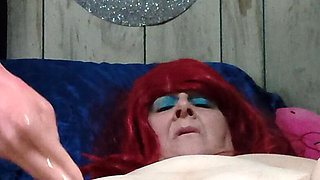 Hey Red You Ever Been Fisted? Let Me Be Your First to Cream or Squirt