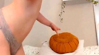 Hot Amateur Babe Masturbates Hard on Webcam