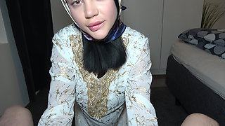 POV - Romantic Hijabi Stepsister