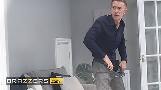 Sexy Zoe Grey caught masturbating while watching Danny jerk off - Brazzers