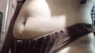 Horny Kerala Girl Shows Her Juicy Pussy & Shakes That Thick Desi Ass