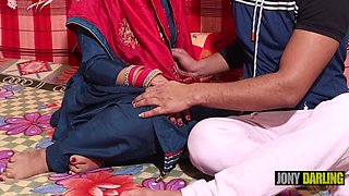 Newly Married Bhabi Ke 2-2 Pati Devar Ne Thook Laga Ke Chod Diya Bhabi Ko Clear Hindi Audio Hd Video