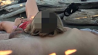 Pussy Flash - Stranger Caught My Stepdad Touching My P...a Beach and Jerked off His Dick - Misscreamy