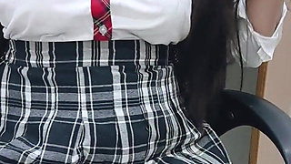 Indian College Teacher Giving Sex Lesson to Her Young Desi Student and Fucked