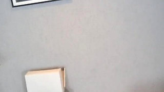 Married Woman in Just Her Underwear Pranks Ifood Delivery Guy!