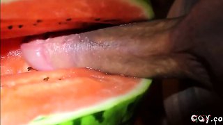 Muscular Amateur Self-Swallowing Fruit Fuck