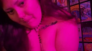 Love Chat Big Boobs Brunette Masturbating For Cam