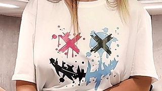 MILF Gets Too Horny After Coffee and Finishes on the Kitchen Counter