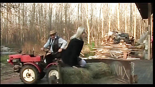 The Old Man Has a Big Dick and This Teeny Takes It Willingly