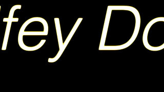 Wifeydoes Have the Best Amateur Tits for Public Flashing!