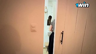 Amateur chicana girly-girl public bathroom obeying orders