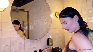 Holly Craves Raunchy Passion With Room Service Blowjob