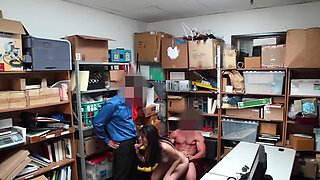 Amateur trio: Audrey & Wrex go deep with Jason in a steamy MMF reality threesome