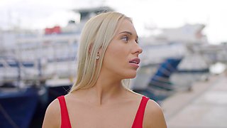 Sunny days and sweaty nights - Alberto & Angelika go wild on the beach