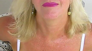 Elegant GILF Sapphire Louise From the UK Shows Her Slutty Side in the Bathroom